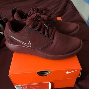 Nike Lunarsolo 7.5